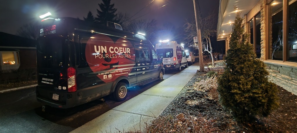 Nouveau camion et unité de nuit